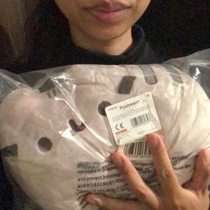 Gund Pusheen plush NIB with tag.